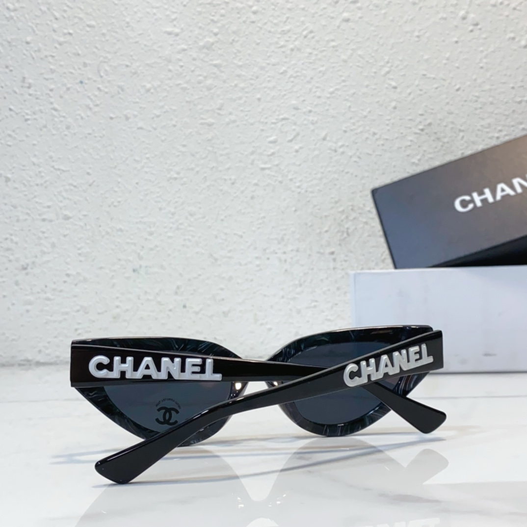 back of Replica sunglasses for women ch73143