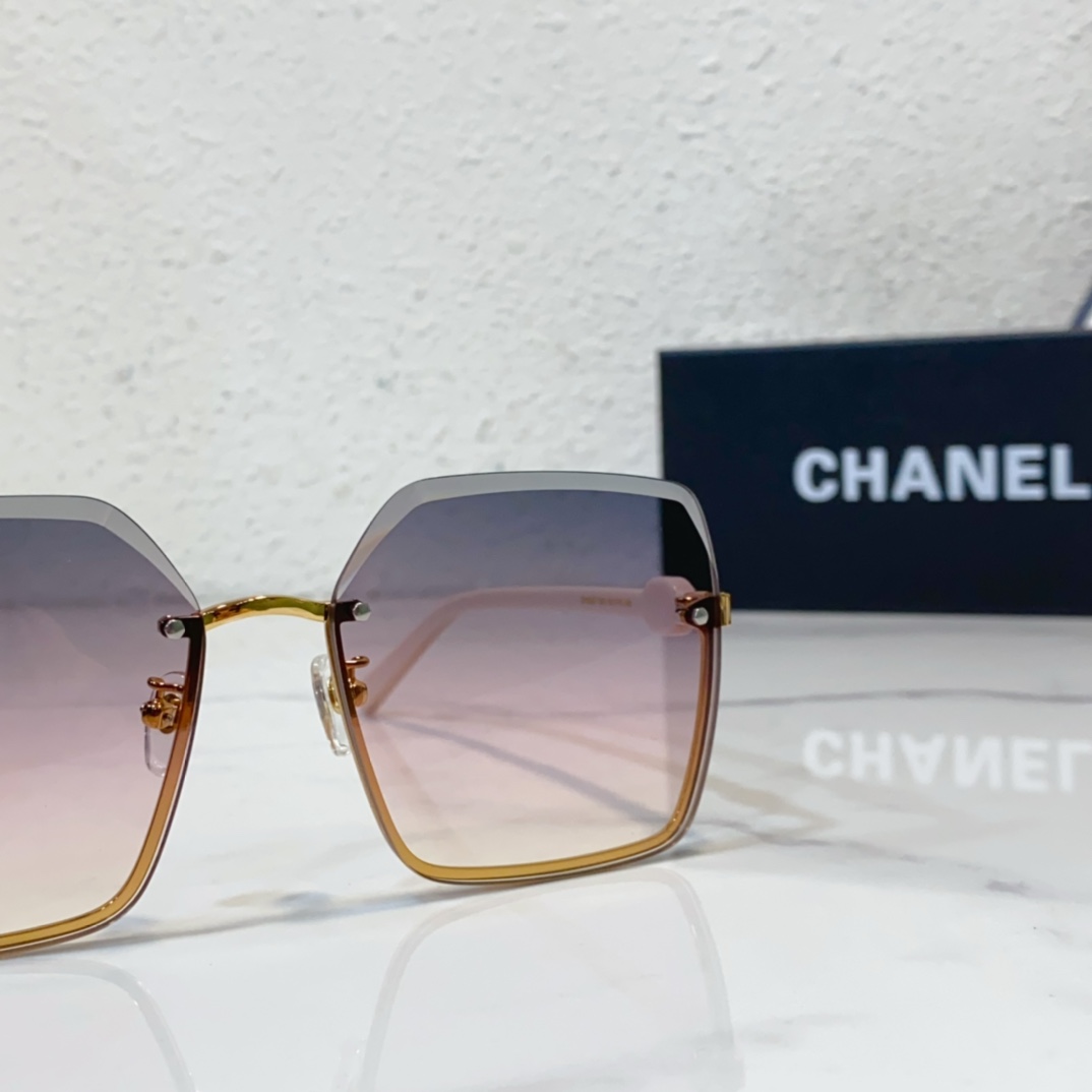 front side of Affordable designer sunglasses replicas CH8287