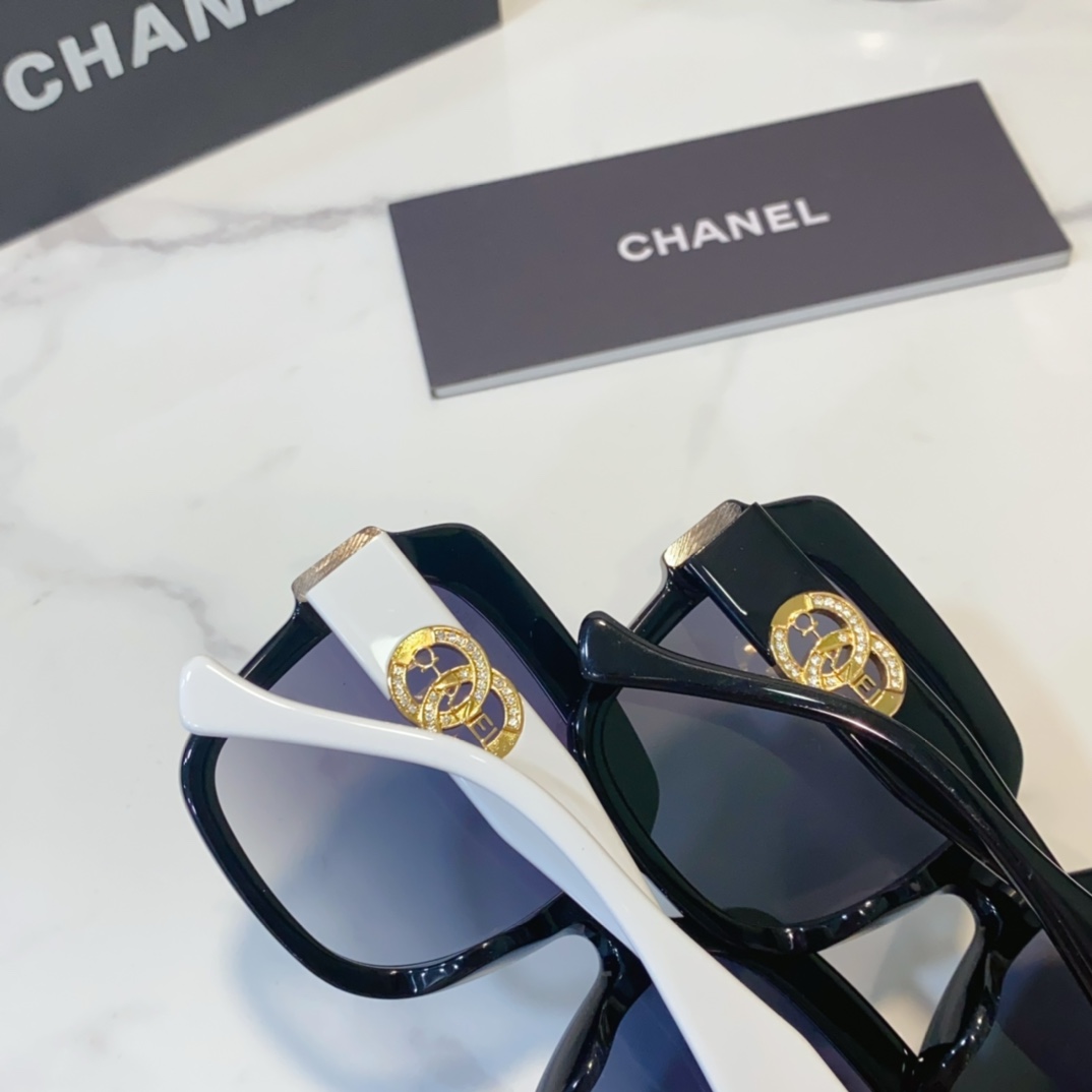 back version of Best Replica Sunglasses for summer CH8283