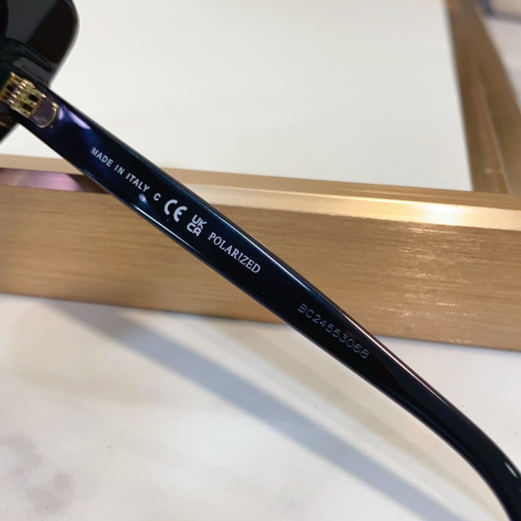 Chanel Replica sunglasses for beach vacations ch5504 - inside