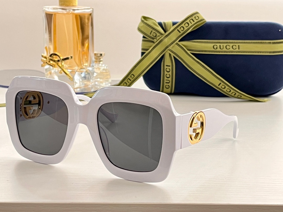 Gucci fake sunglasses for square faces gg1022 - white
