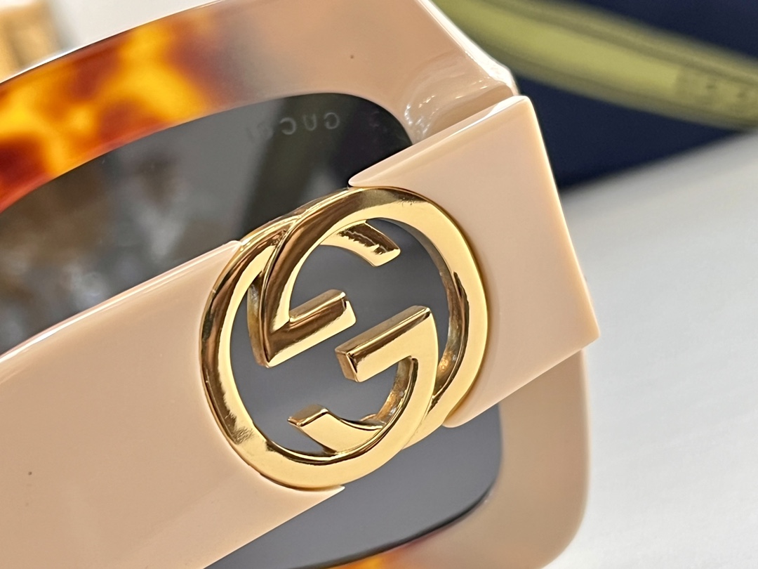 Gucci fake sunglasses for square faces gg1022 - side