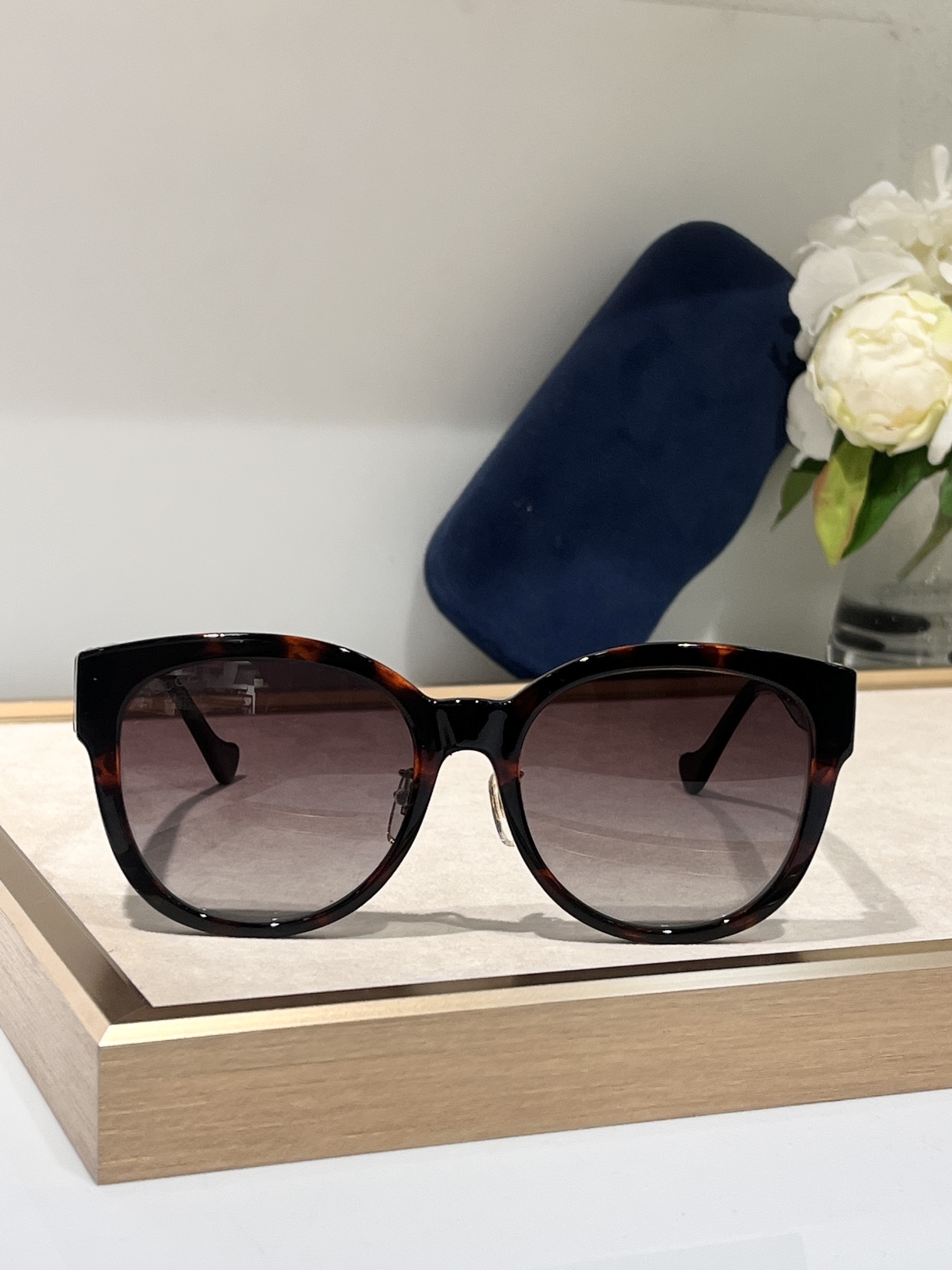 Best replica Gucci sunglasses gg1028 - back