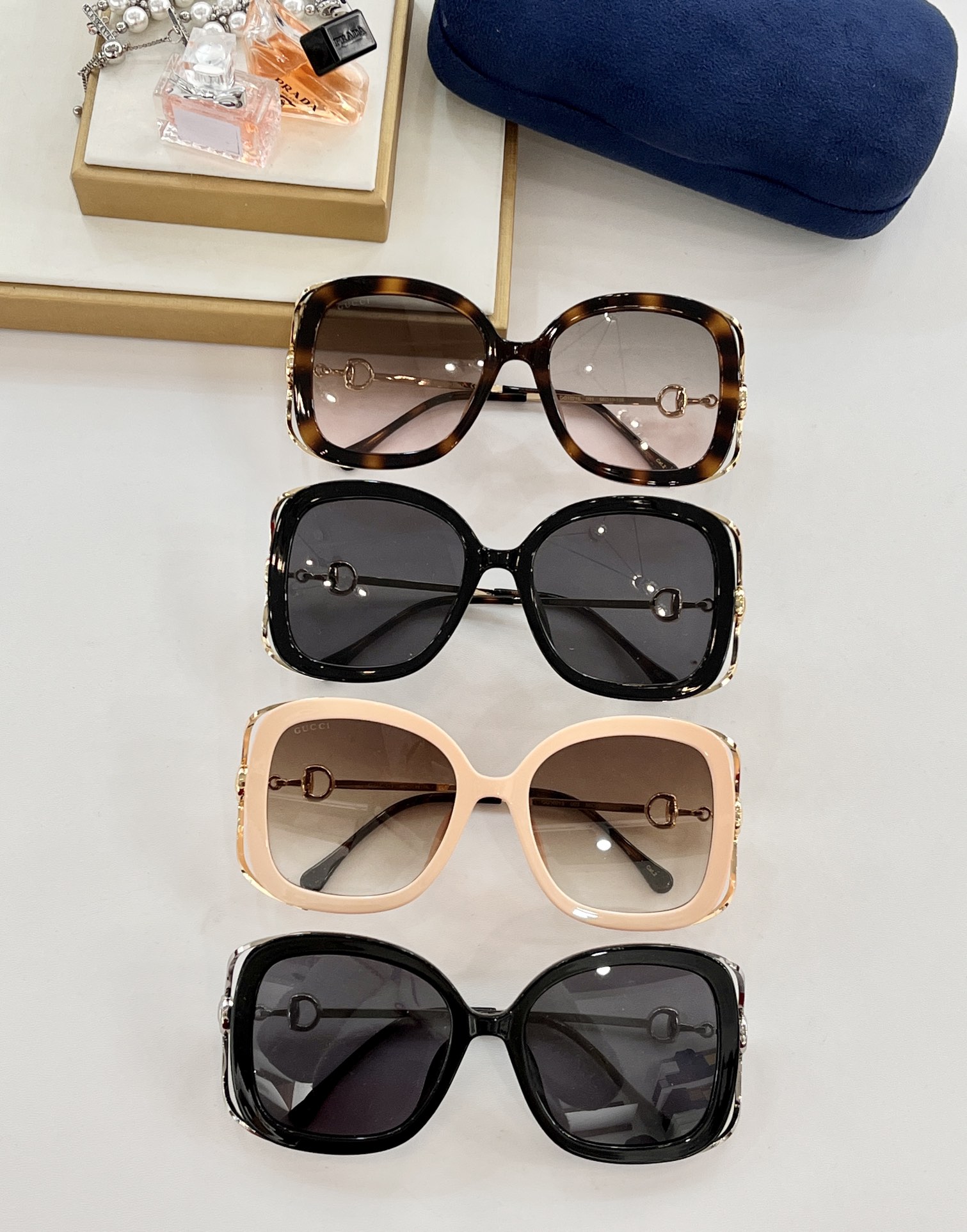 Replica Gucci sunglasses with anti-reflective gg1021s - front
