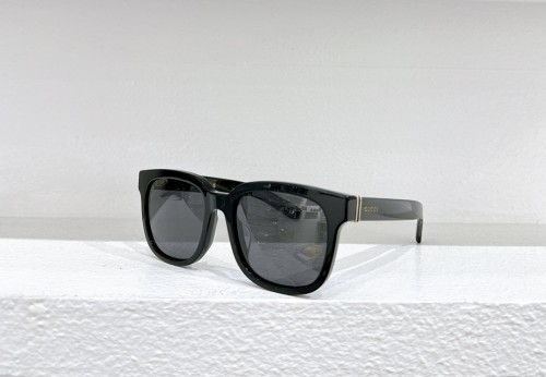 Fake gucci sunglasses for street style gg1512sk