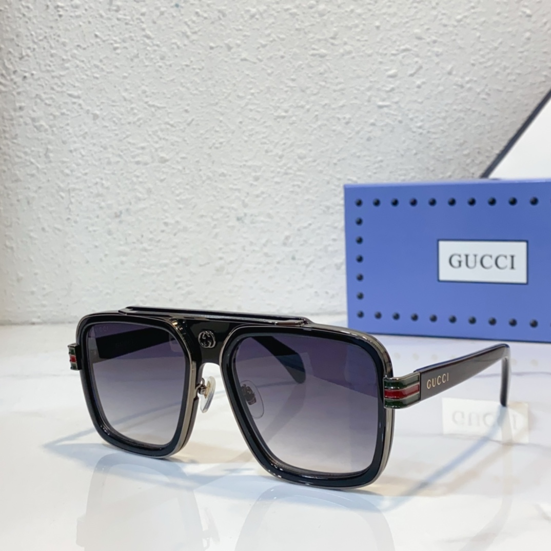 Replcia Gucci Sugnlasses gg1607 - gray