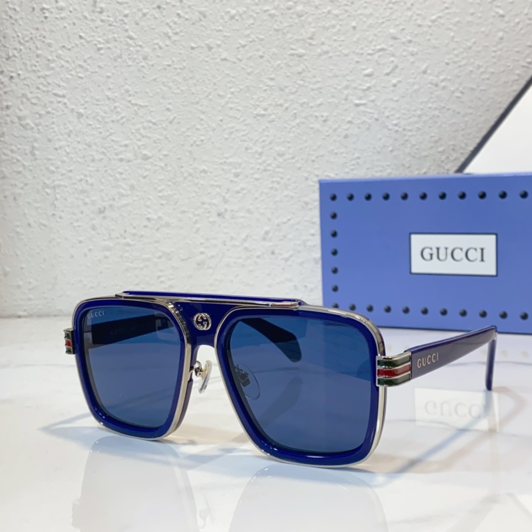 Replcia Gucci Sugnlasses gg1607 - blue