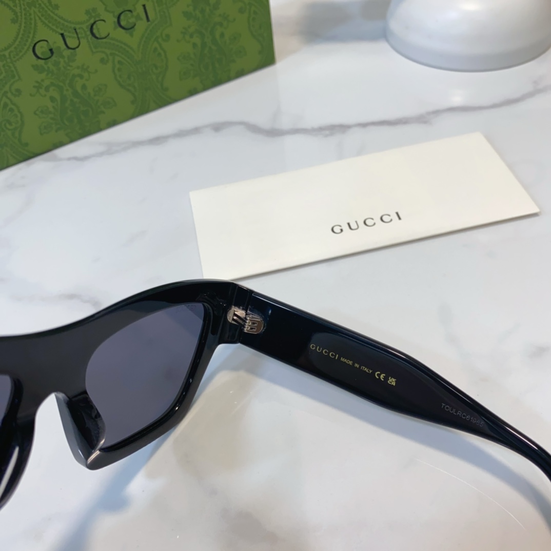 Designer Gucci imposter sunglasses gg1772s - inside