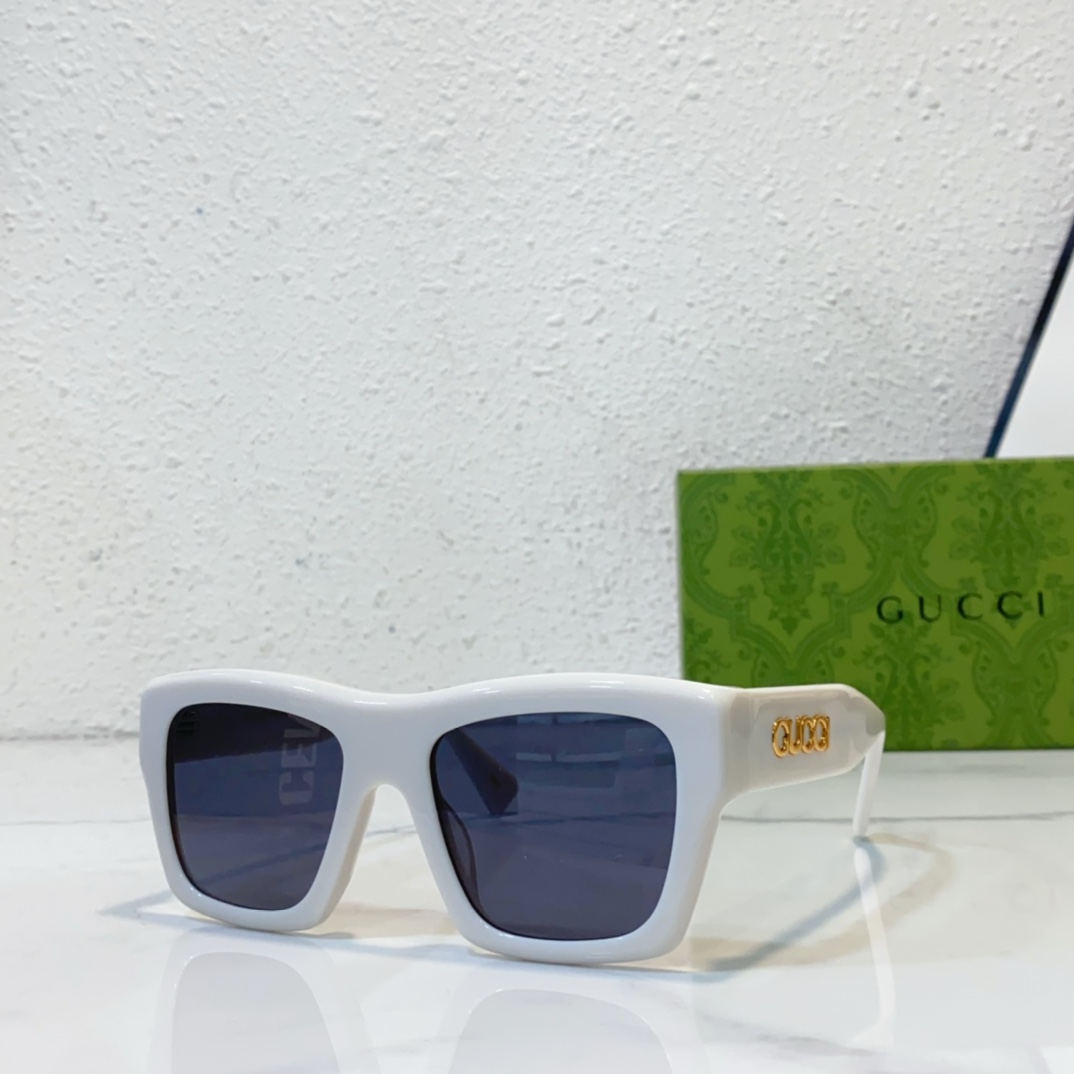 Designer Gucci imposter sunglasses gg1772s - white