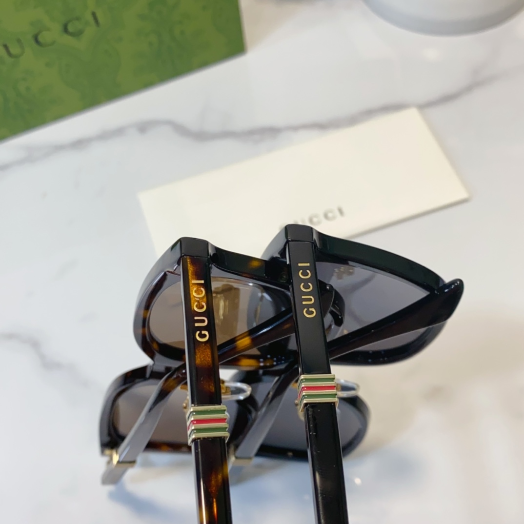 Gucci knockoff shades gg1498sk - side