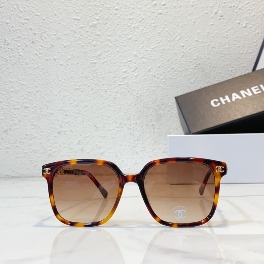 Chanel Replica sunglasses 6811 - front