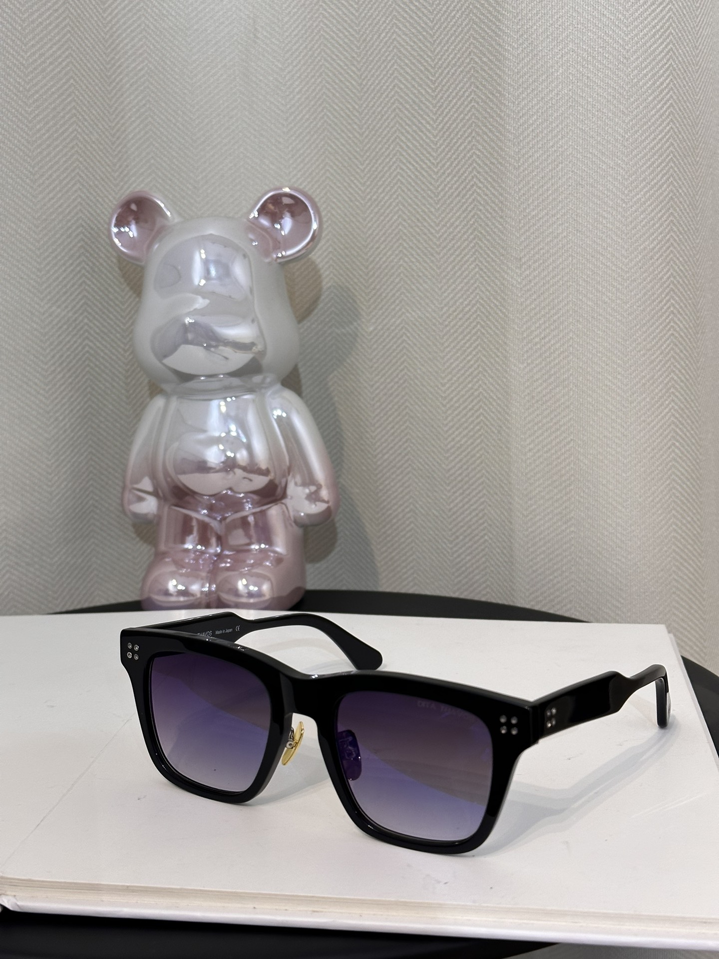 Faux designer sunglasses DITA DT THAVO - grey