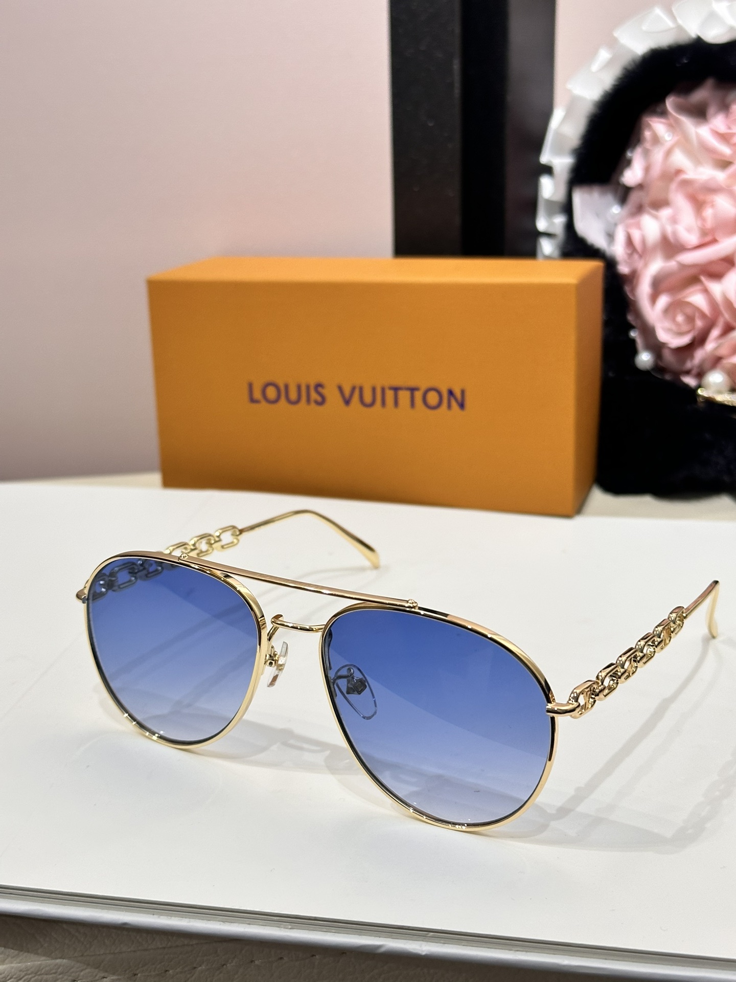 Wholesale Fake L^V Sunglasses Online 1540e - blue