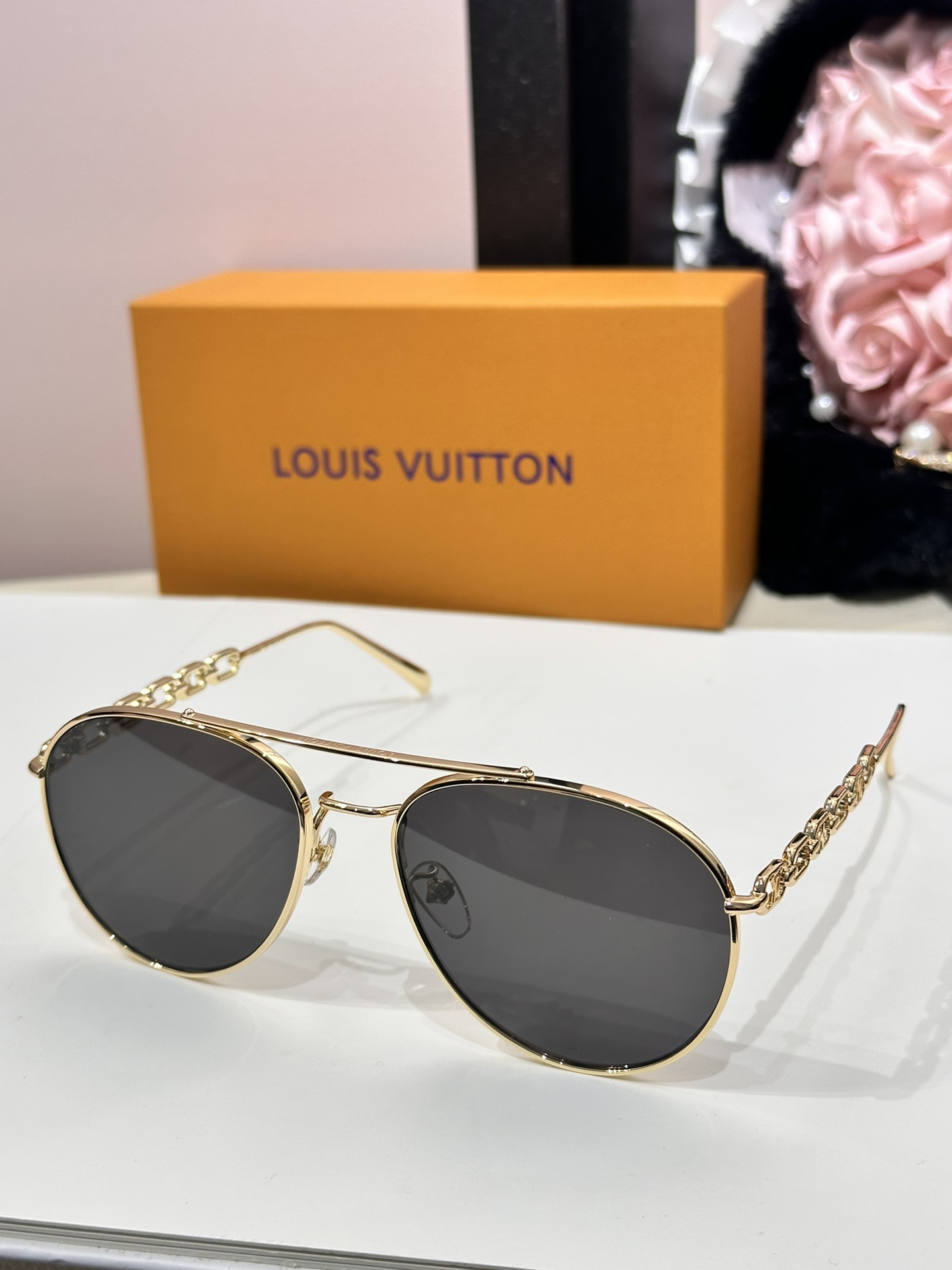 Wholesale Fake L^V Sunglasses Online 1540e - Black Gold