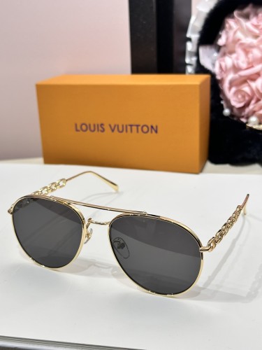 Wholesale Fake L^V Sunglasses Online 1540e