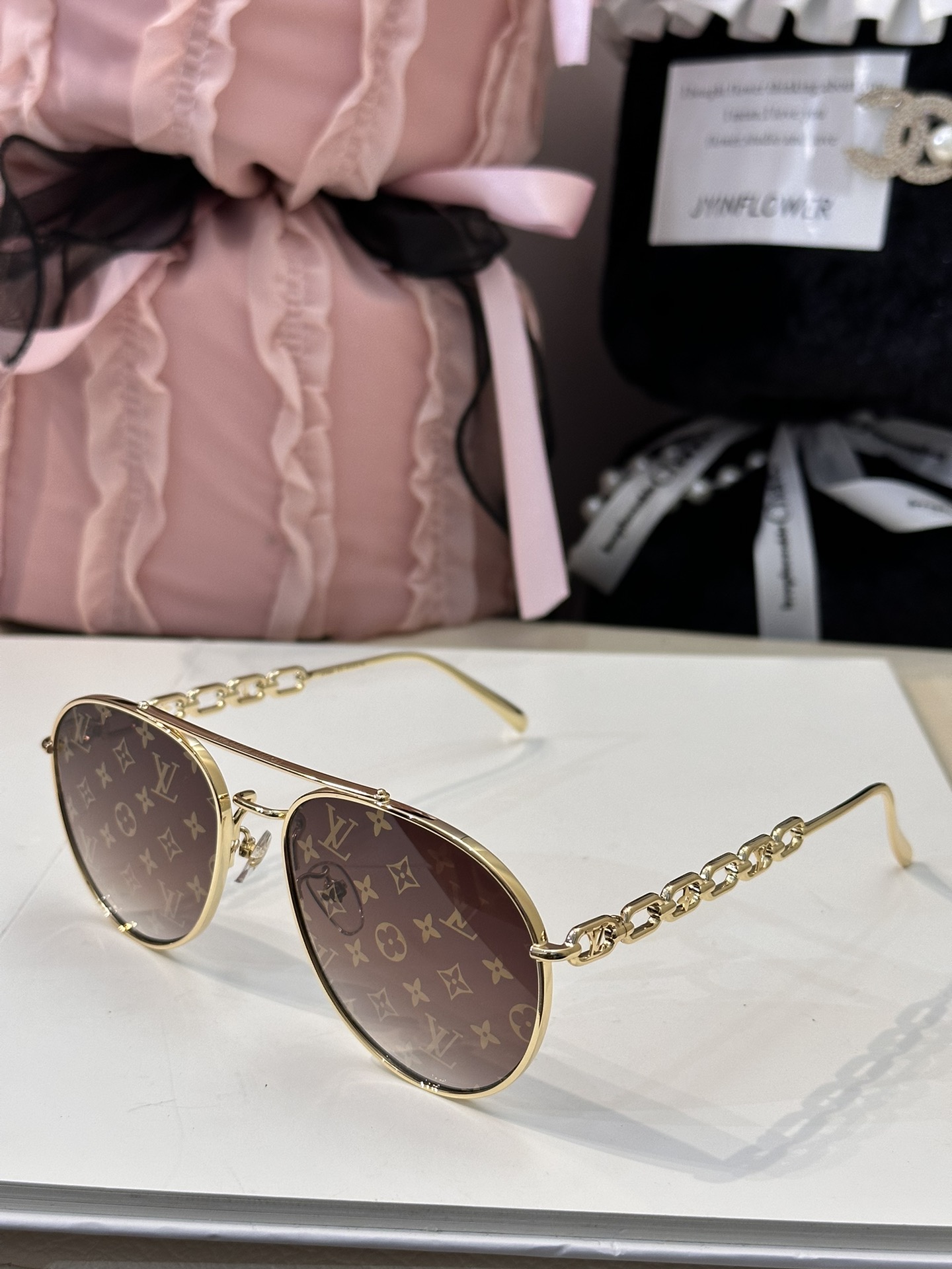Wholesale Replica L^V Sunglasses z1539e - c4 Wholesale Replica L^V Sunglasses z1539e - c4