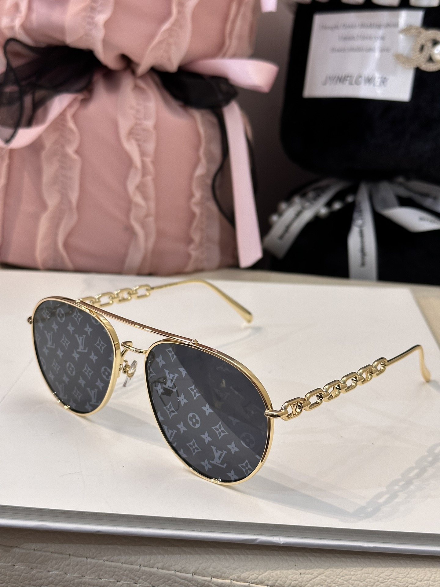 Wholesale Replica L^V Sunglasses z1539e - c3 Wholesale Replica L^V Sunglasses z1539e - c3
