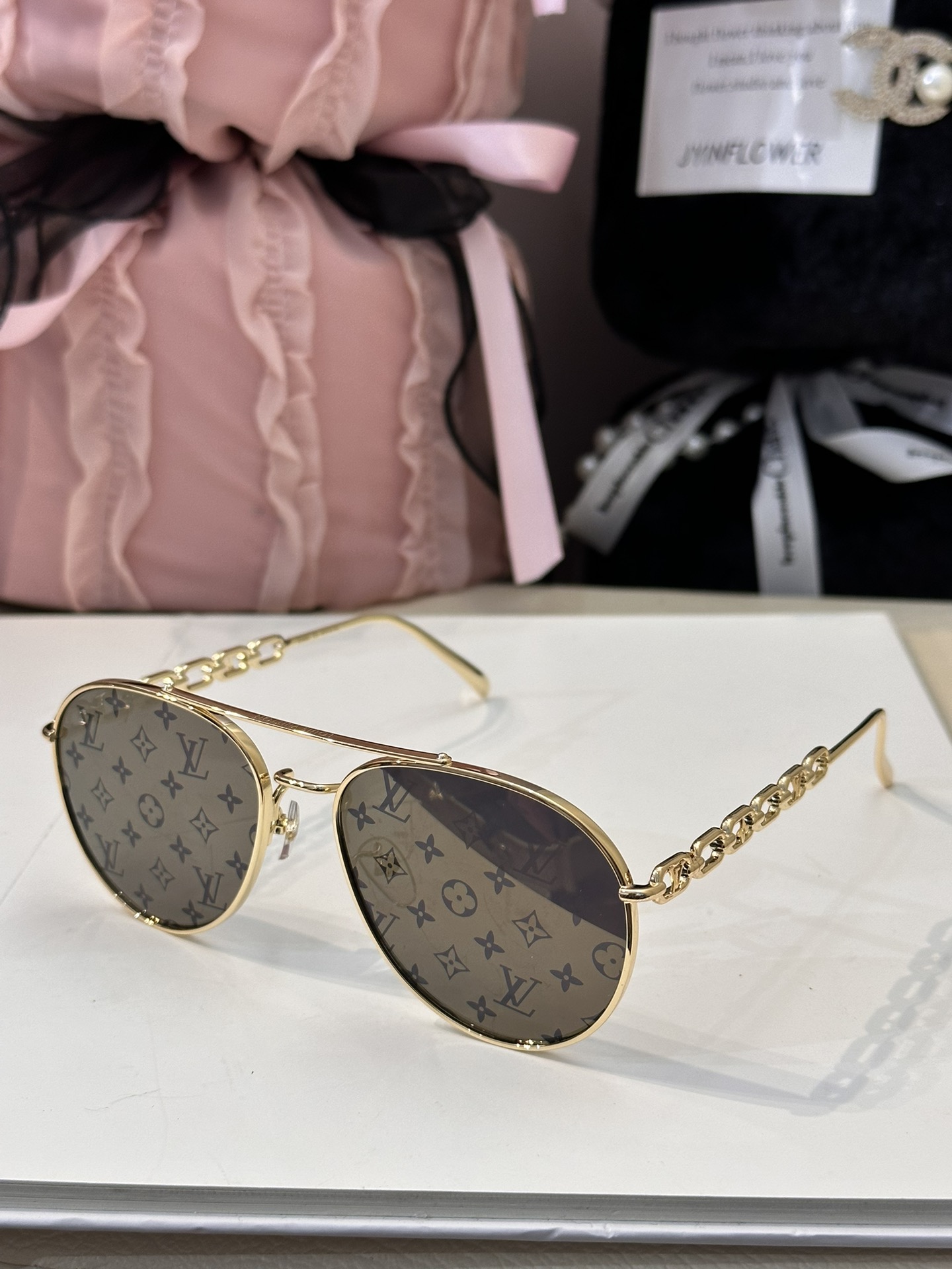 Wholesale Replica L^V Sunglasses z1539e - c5 Wholesale Replica L^V Sunglasses z1539e - c5
