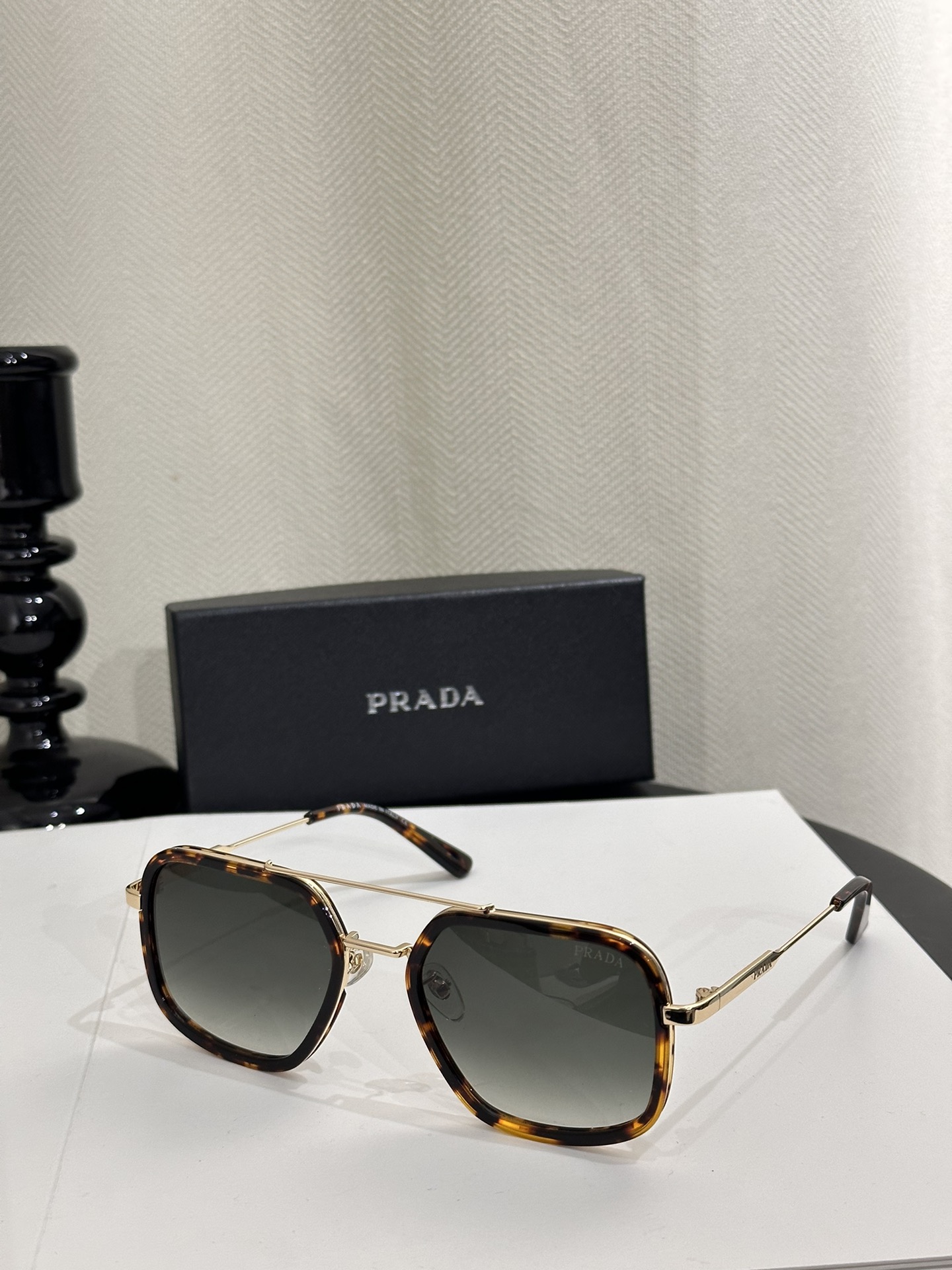 amber of Cheap Prada sunglasses dupe pr57x