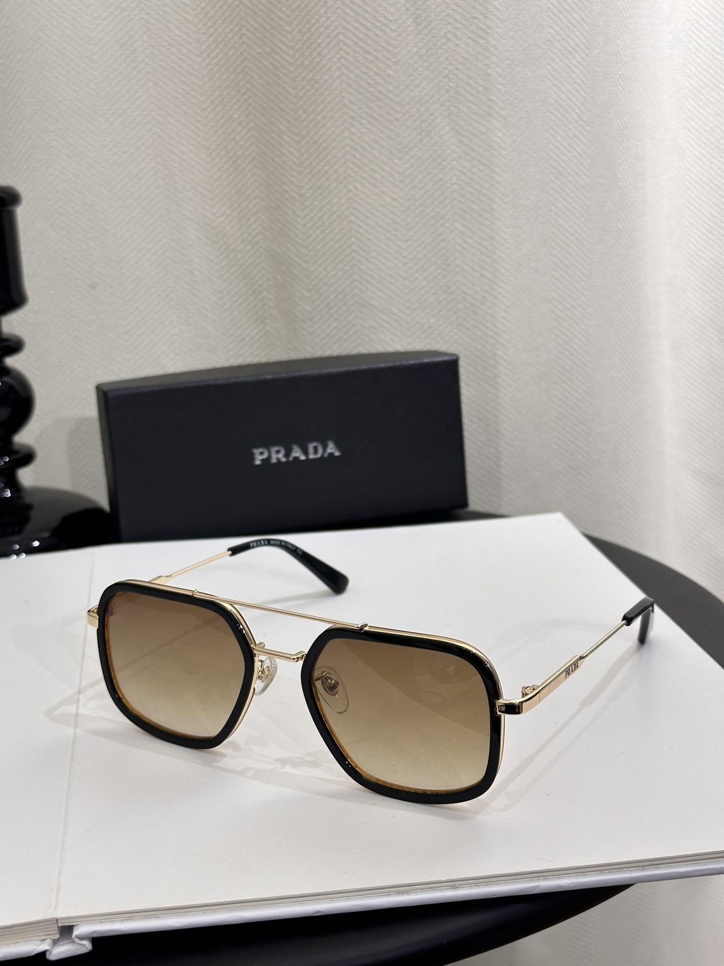 tea color of Cheap Prada sunglasses dupe pr57x