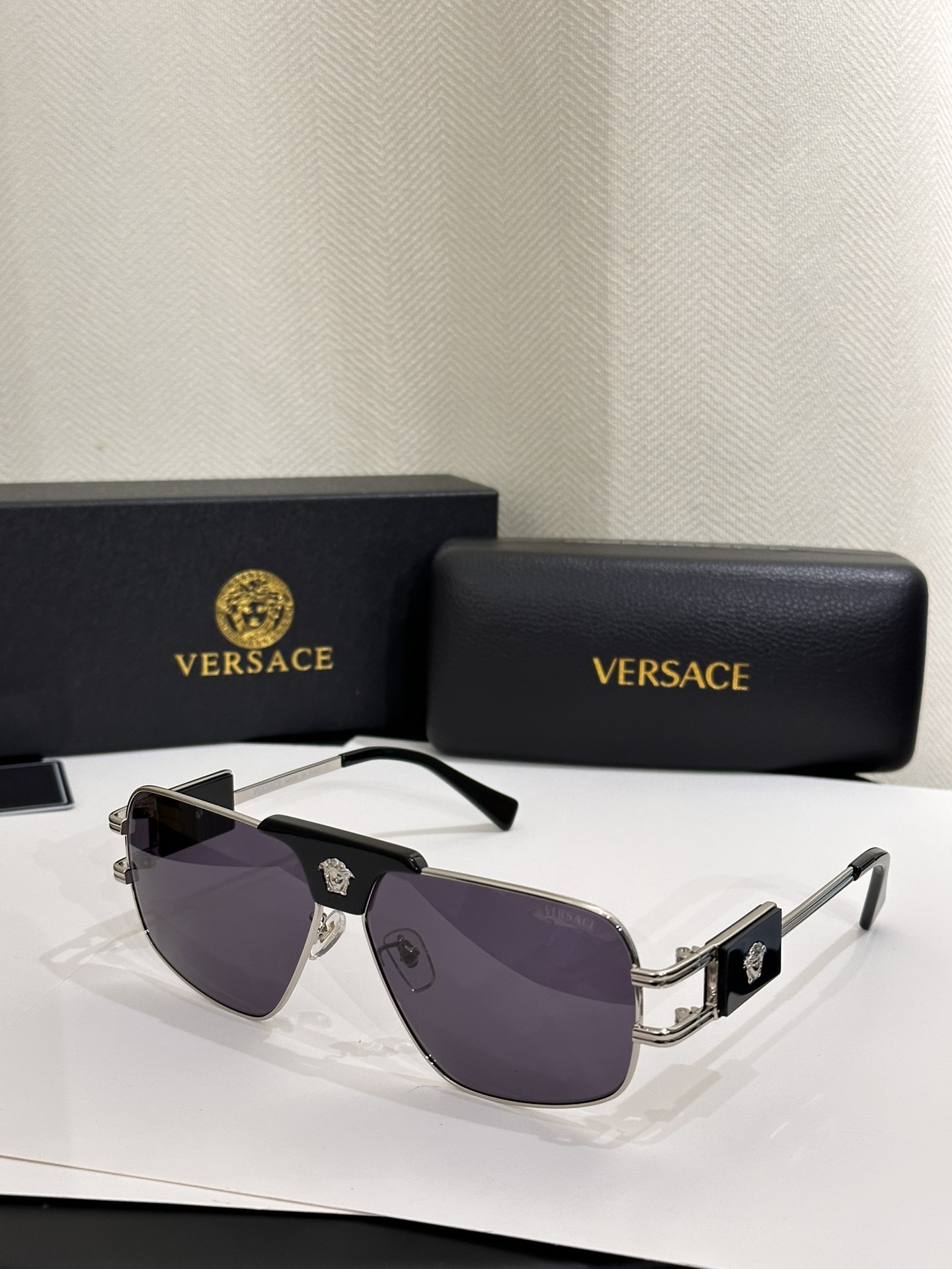 silver color of Best place to buy replica Versace shades ve2251