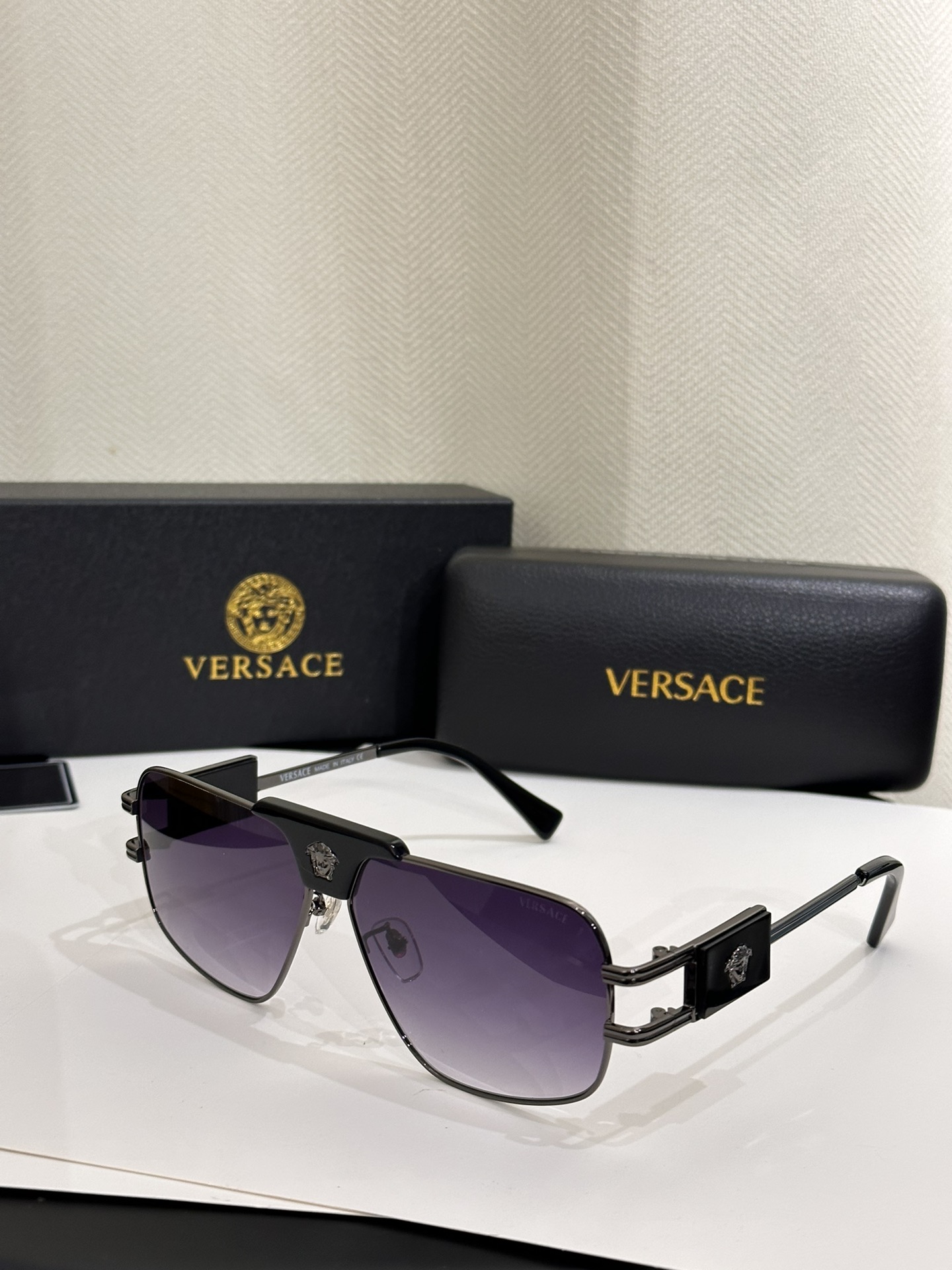 gun color of Best place to buy replica Versace shades ve2251