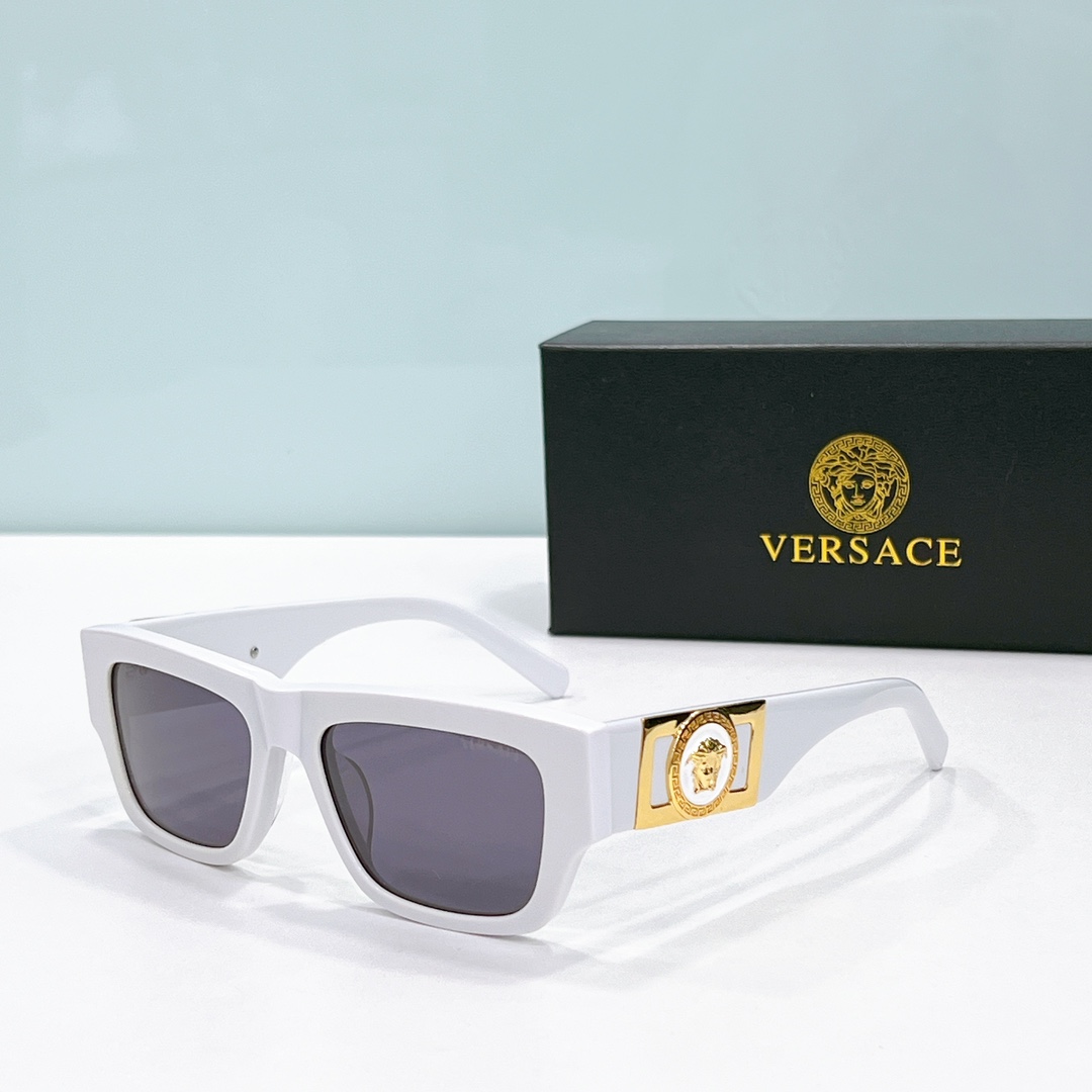 white color of Replica Versace sunglass ve4416u