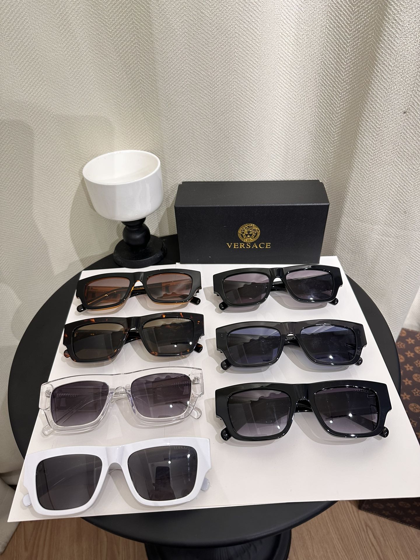 front version of replica Versace Sunglasses ve4416u