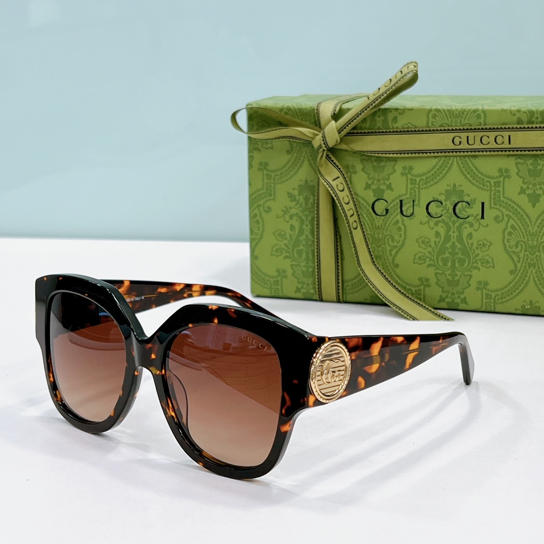 amber color of Gucci faux designer sunglasses gg1407s