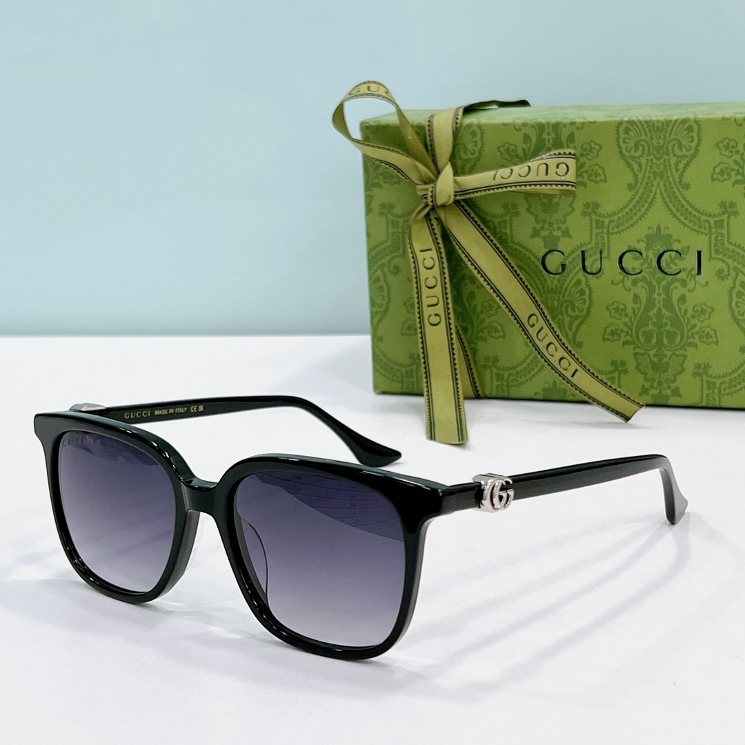 black silver color of Gucci Replica Sunglasses gg1589s