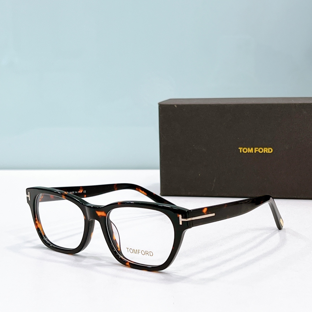 amber color of replica Tom Ford Eyeglasses Optical Frames tf5781