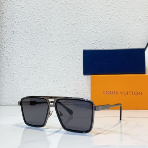 Black sunglasses 2024 L^V Z1585U