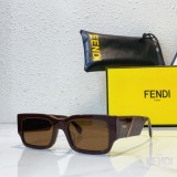 fish with glasses fendi FE40131I