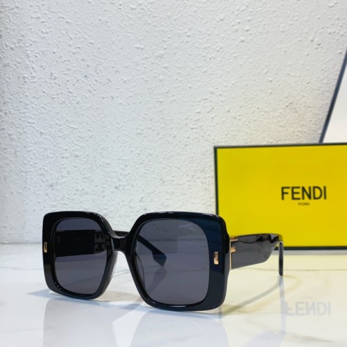 fendi  FE40036U glasses rep