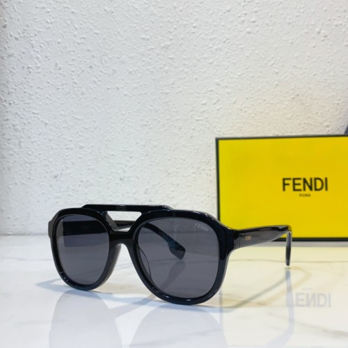 sunglasses men fendi FE40076U