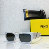 fish with glasses fendi FE40131I