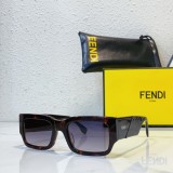fish with glasses fendi FE40131I