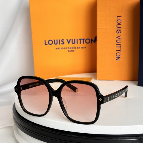 women's Cheap Sunglasses L^V Z1861E