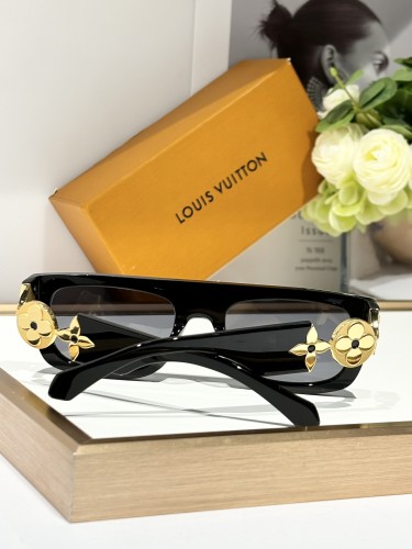 false knockoff sunglasses L^V Z2196E