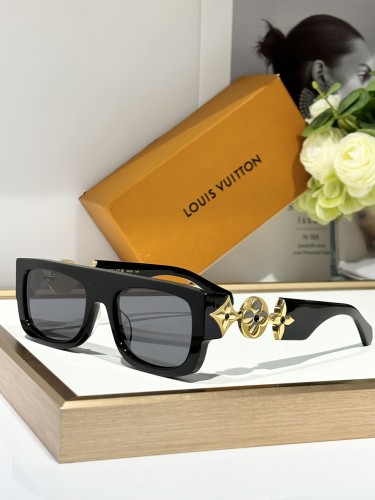 false knockoff sunglasses L^V Z2196E