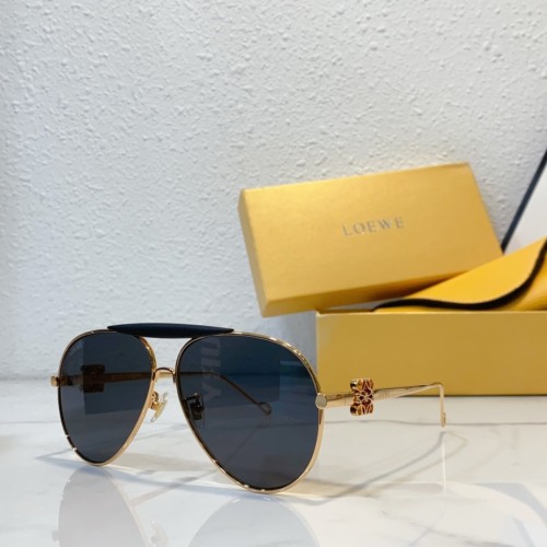 fish with sunglasses loewe W5112S