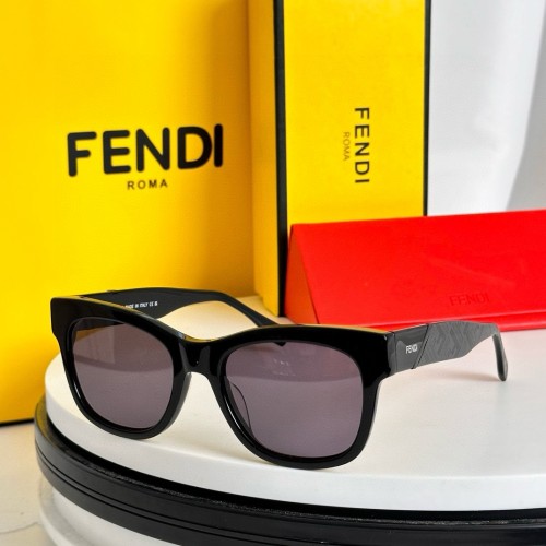 Fish glasses dupe fendi FE40132F