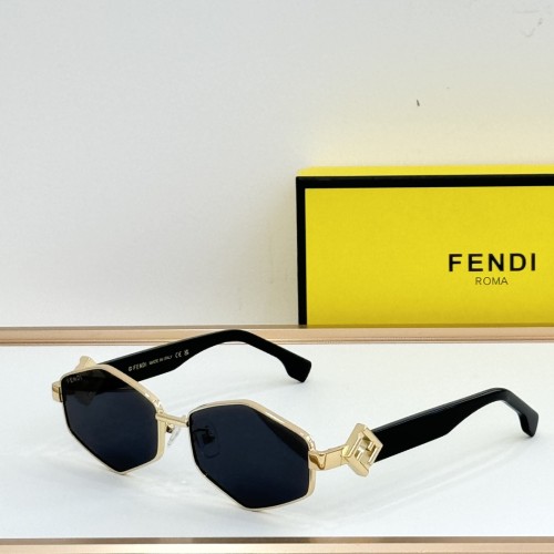 Women's Cheap Sunglasses Copy fendi 40272