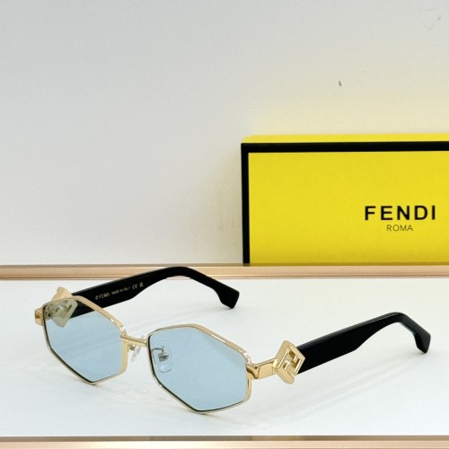 Women's Cheap Sunglasses Copy fendi 40272