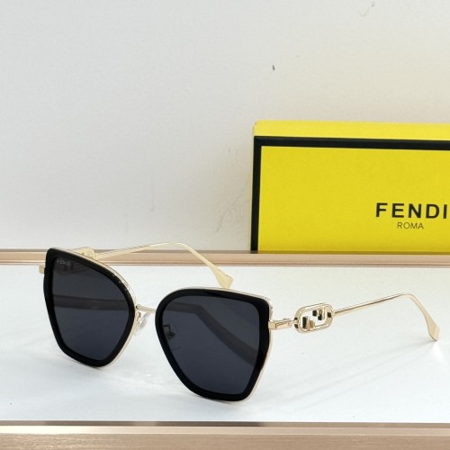 replica fendi FE40271I Outdoor sunglasses for Mountaineering and Hiking