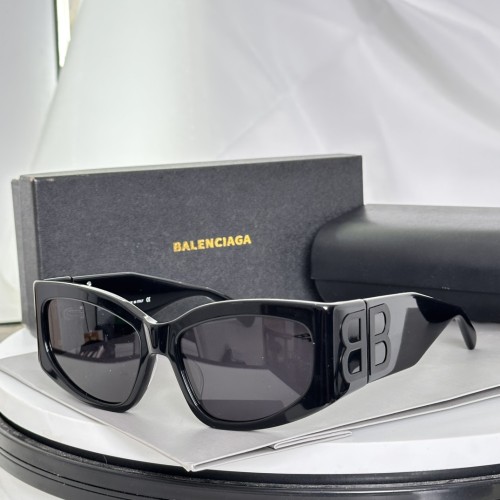Copy balenciaga BB0321S Fendi sunglasses women