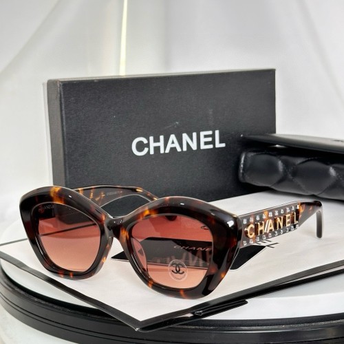 replica chanel CH9161B Fish with sunglasses