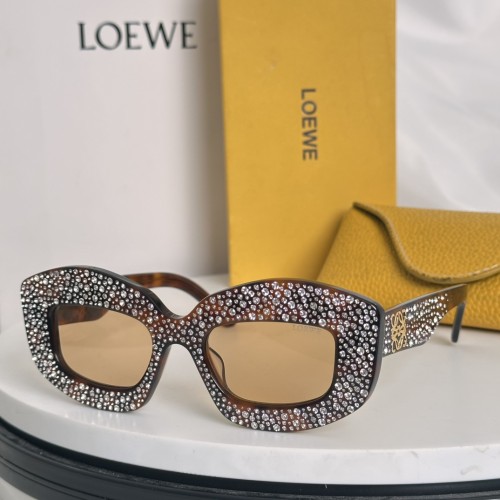 replica sunglasses dupe Loewe LW4114IS