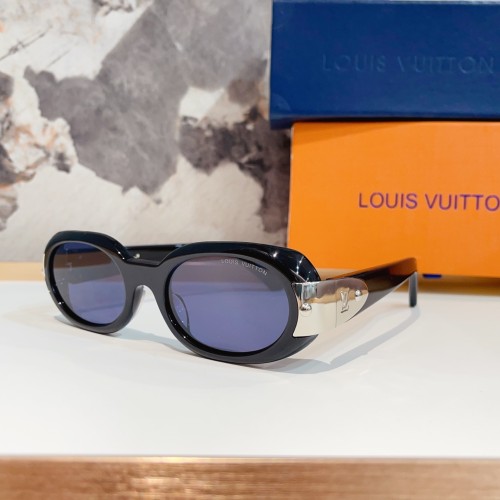 Black sunglasses L^V Z2600U