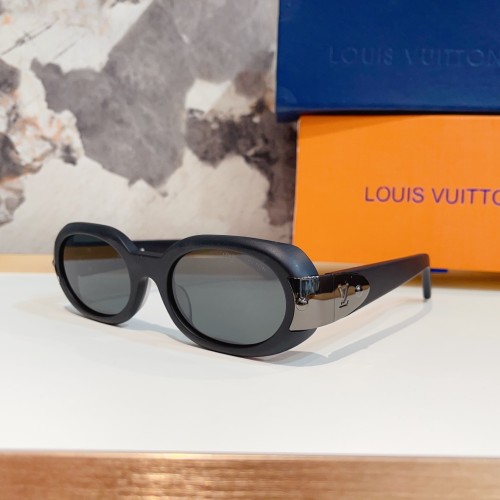 Black sunglasses L^V Z2600U